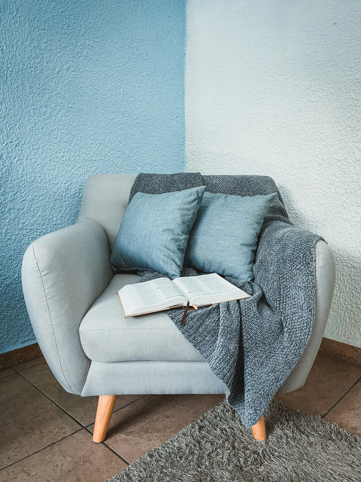 Aura Comfort Armchair